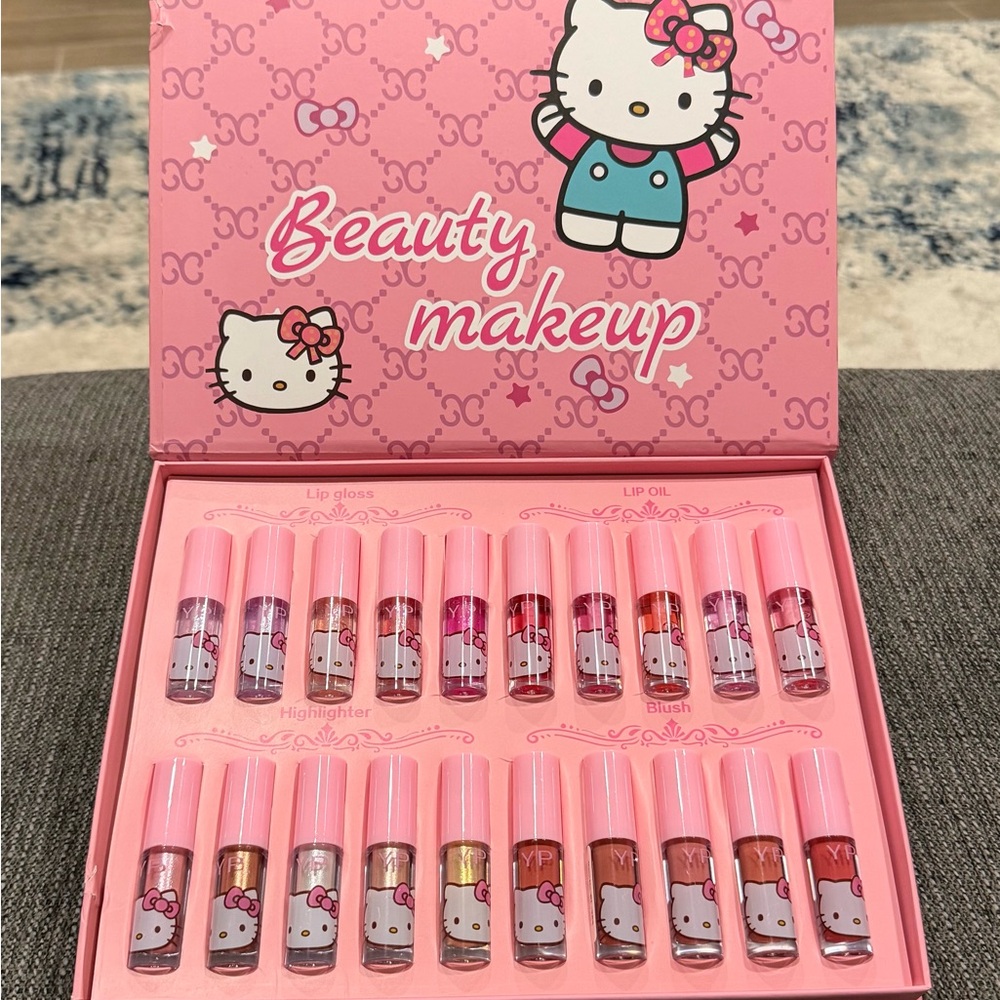 Hello Kitty Pink Lip Gloss & Lip Oil Collection - Assorted Shimmer Shades